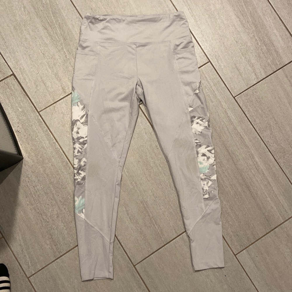 L grey leggings with floral print on sides